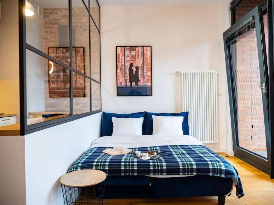 Chic Apartment In Historic Koneser Area 바르샤바 외부 사진
